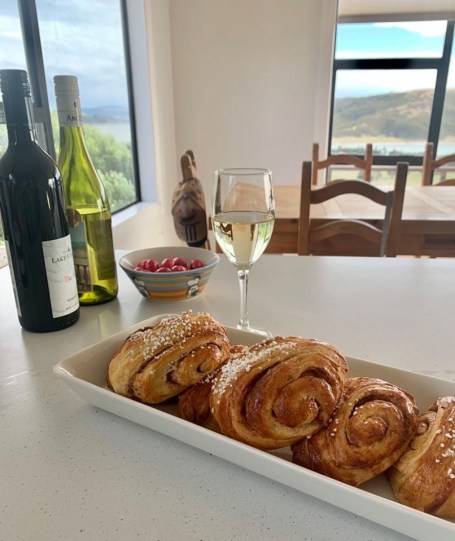 91333483_544418136467377_2810554576195813376_n